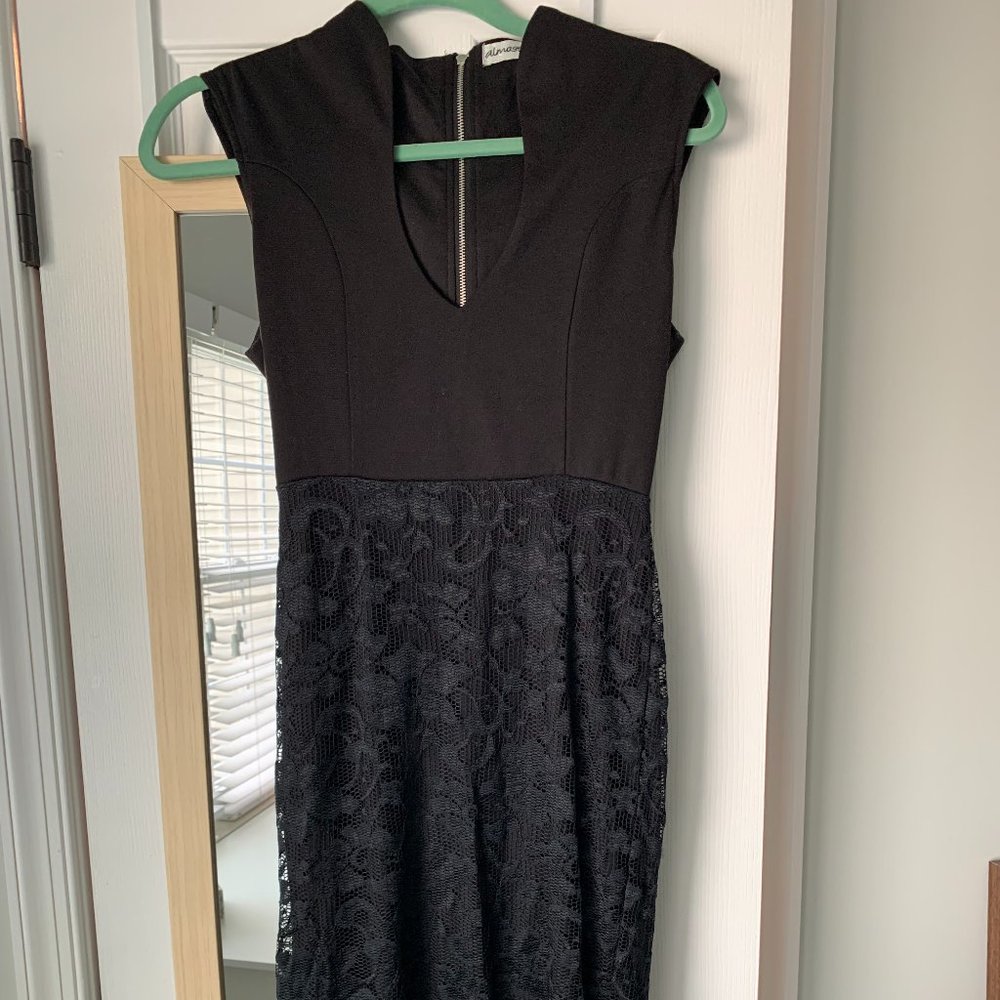 Almost Famous Black Lace Body-con Dress